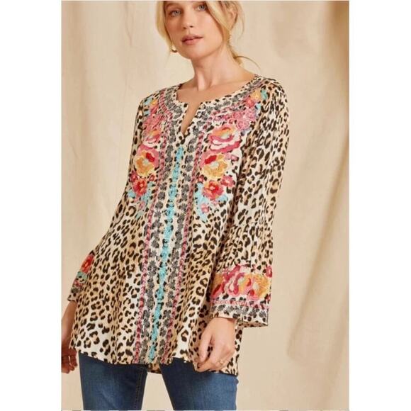 Savanna Jane Tops - Savanna Janne Venice Leopard Embroidered Tunic size Small Bell Long Sleeves Boho